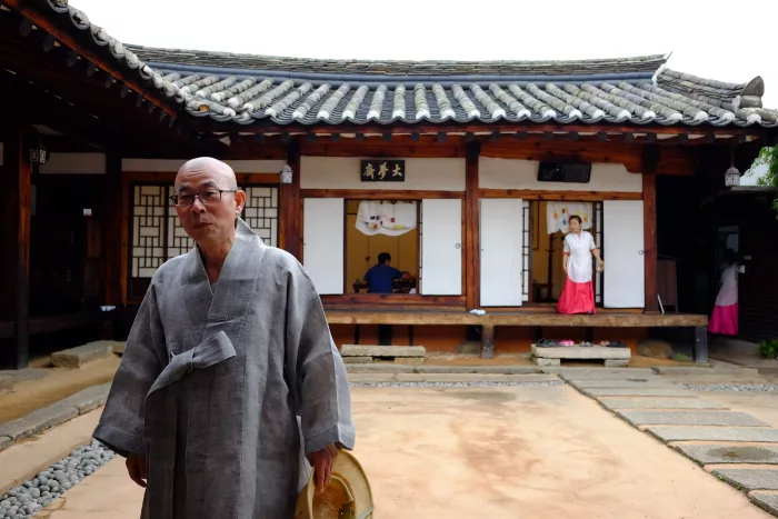Zen Practice - Looking for the Master